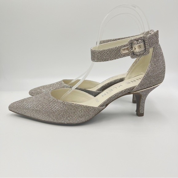 Anne Klein Womens Fabulist Textured Platinum Point Toe Heels Pumps Shoes 8 NEW - Picture 4 of 11